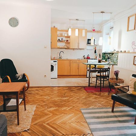 Flat In Historic Villa With Your Own Private Garden, Near City Park Budapest Ngoại thất bức ảnh